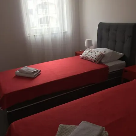 Skandi1 Apartman *