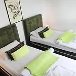 Apartman Skandi1 *